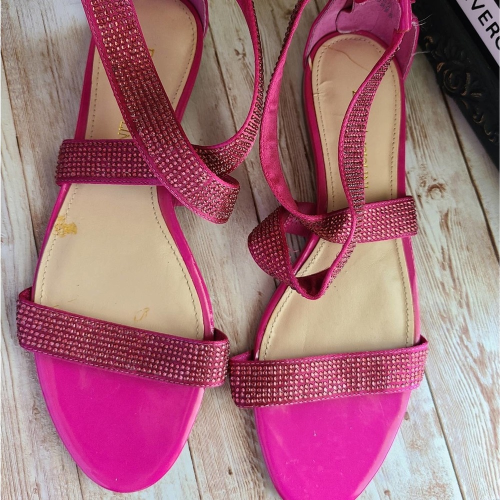NWOT |  ENZO ANGIOLINI | PINK SATIN SANDALS - Picture 3 of 11